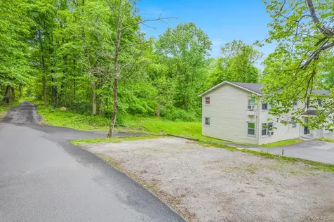 4-8 Donlo Drive Fishkill NY 12524