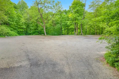 4-8 Donlo Drive Fishkill NY 12524