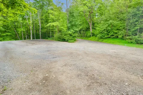 4-8 Donlo Drive Fishkill NY 12524
