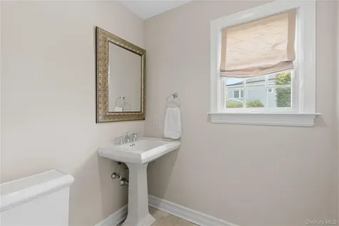 47 Syosset Circle Syosset NY 11791