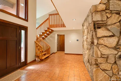 5 Buroak Drive Hopewell Junction NY 12533