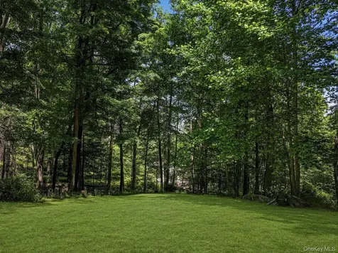 5 Buroak Drive Hopewell Junction NY 12533