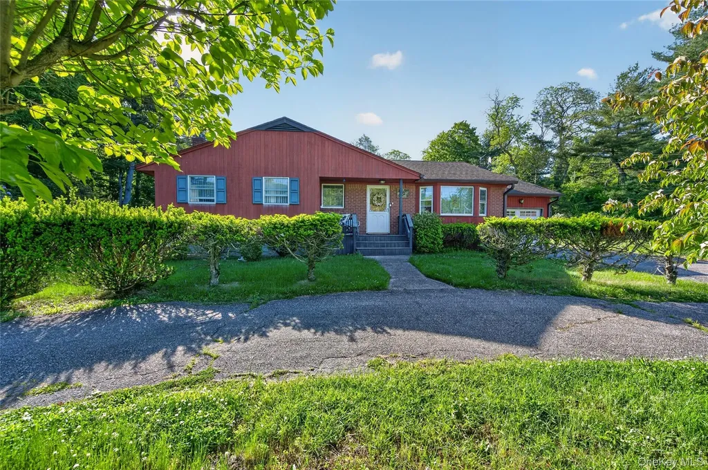 660 Washington Avenue Plainview NY 11803