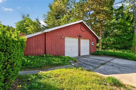 660 Washington Avenue Plainview NY 11803