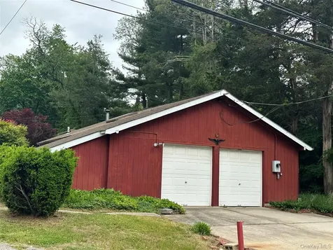 660 Washington Avenue Plainview NY 11803