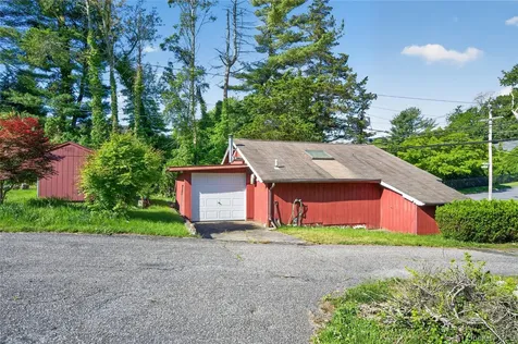 660 Washington Avenue Plainview NY 11803