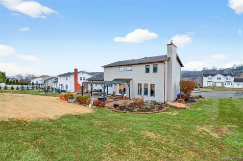 8 Lynch Court Garnerville NY 10923