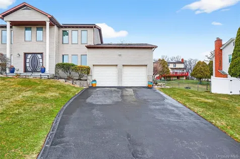 8 Lynch Court Garnerville NY 10923