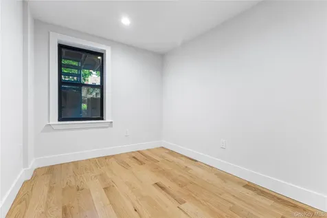 118 Cooper Street Brooklyn NY 11207