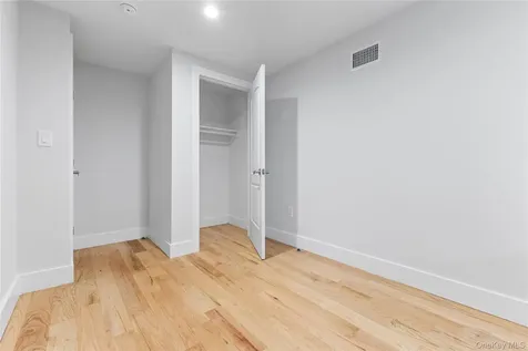 118 Cooper Street Brooklyn NY 11207