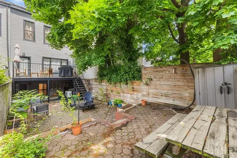 118 Cooper Street Brooklyn NY 11207