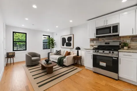 118 Cooper Street Brooklyn NY 11207