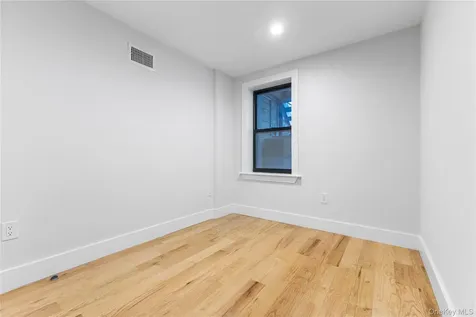 118 Cooper Street Brooklyn NY 11207