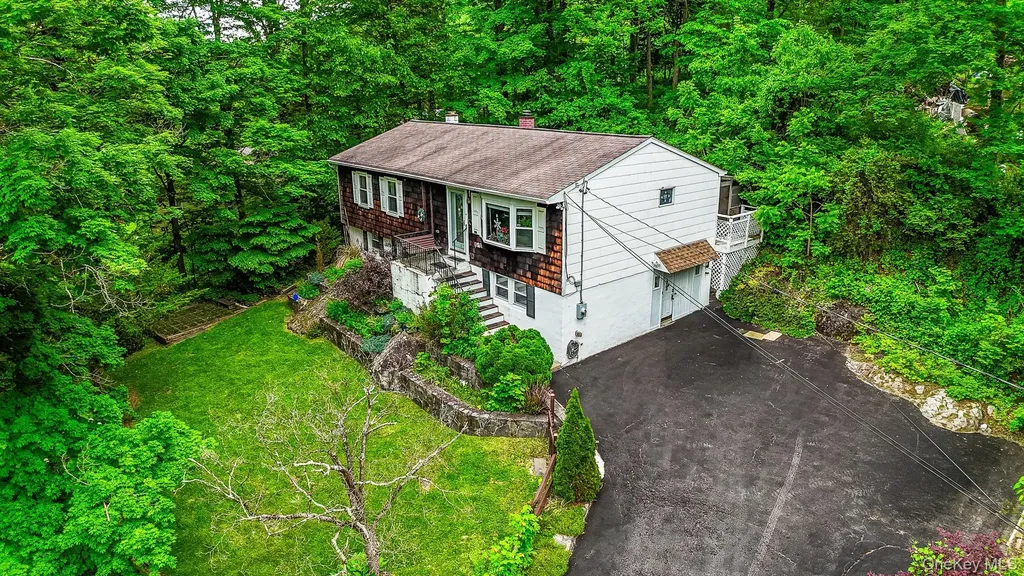 36 Rochambeau Road Garrison NY 10524