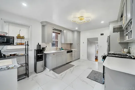 9 Valley View Drive Yonkers NY 10710