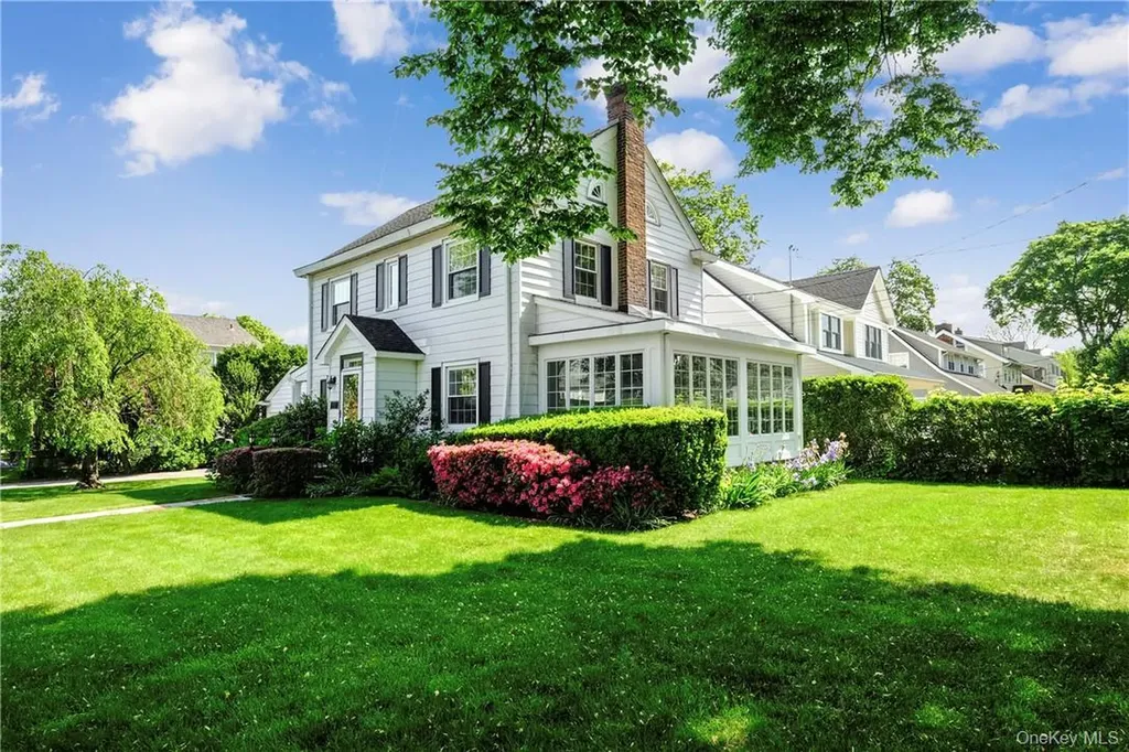 107 Lee Road Scarsdale NY 10583