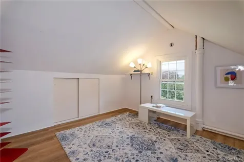 107 Lee Road Scarsdale NY 10583
