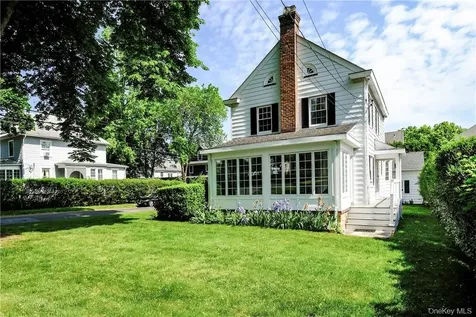 107 Lee Road Scarsdale NY 10583