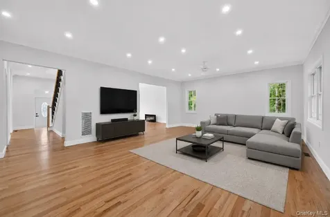 686 Depot Hill Road Poughquag NY 12570