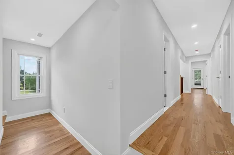 686 Depot Hill Road Poughquag NY 12570