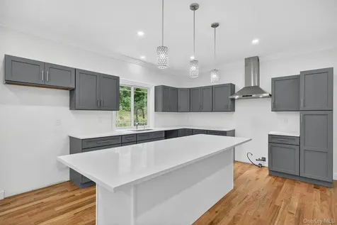 686 Depot Hill Road Poughquag NY 12570