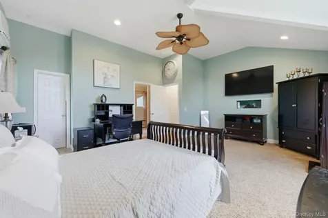 11 Lourae Drive Massapequa Park NY 11762