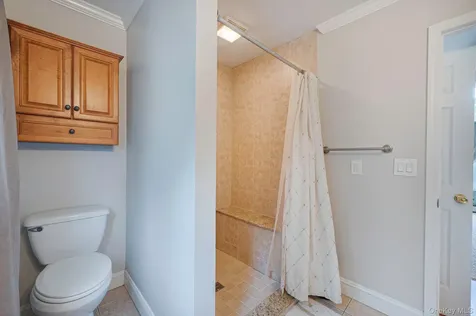 11 Lourae Drive Massapequa Park NY 11762