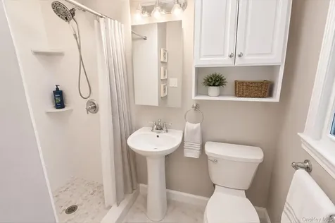 11 Lourae Drive Massapequa Park NY 11762