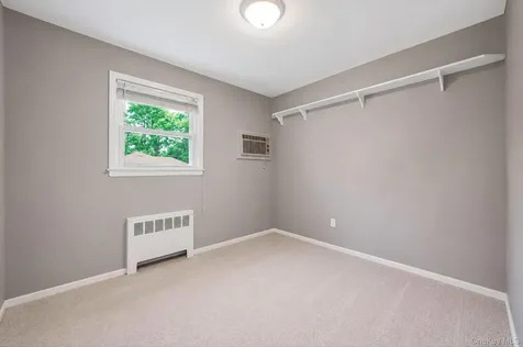 11 Lourae Drive Massapequa Park NY 11762