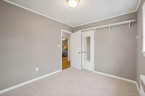 11 Lourae Drive Massapequa Park NY 11762