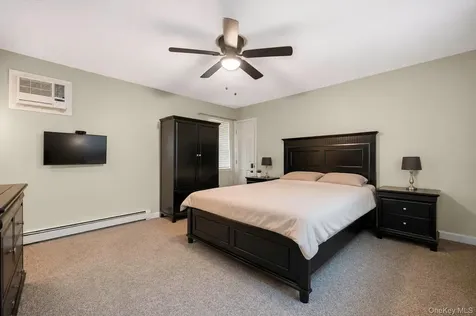 11 Lourae Drive Massapequa Park NY 11762