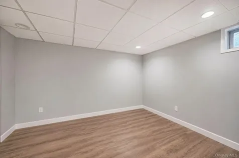 11 Lourae Drive Massapequa Park NY 11762