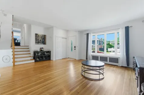 11 Lourae Drive Massapequa Park NY 11762