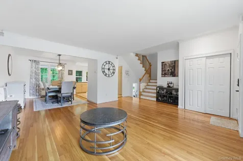 11 Lourae Drive Massapequa Park NY 11762
