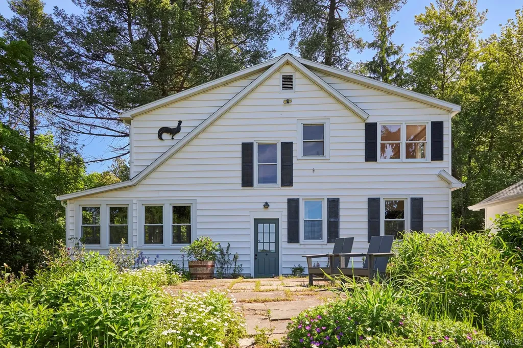 7 Blum Road Chatham NY 12075
