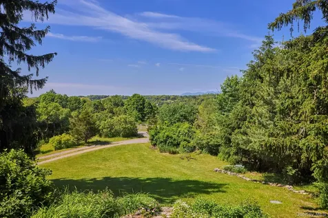 7 Blum Road Chatham NY 12075