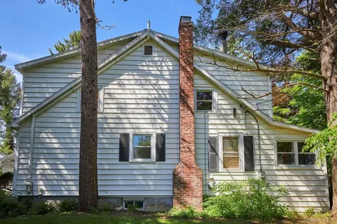 7 Blum Road Chatham NY 12075