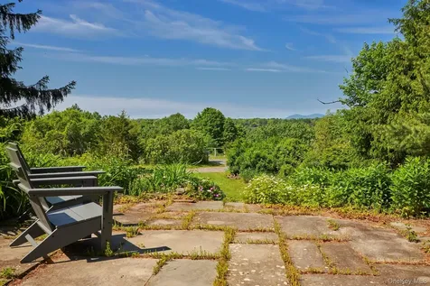 7 Blum Road Chatham NY 12075
