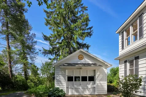 7 Blum Road Chatham NY 12075
