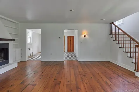 7 Blum Road Chatham NY 12075
