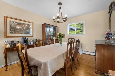117 Washington Place Massapequa NY 11758