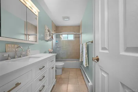 117 Washington Place Massapequa NY 11758