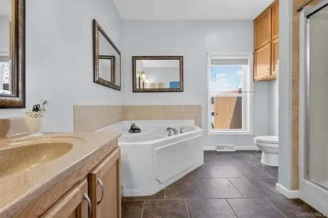 99 Dusinberre Road Gardiner NY 12525