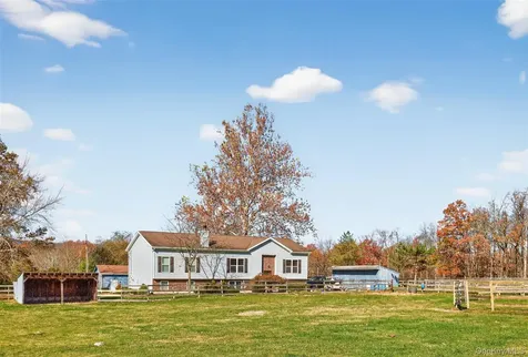 99 Dusinberre Road Gardiner NY 12525