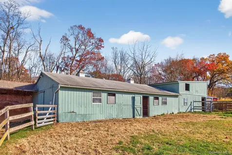 99 Dusinberre Road Gardiner NY 12525