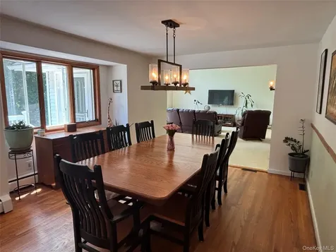 8 Trillium Road Pleasant Valley NY 12569