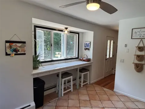 8 Trillium Road Pleasant Valley NY 12569