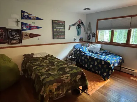 8 Trillium Road Pleasant Valley NY 12569
