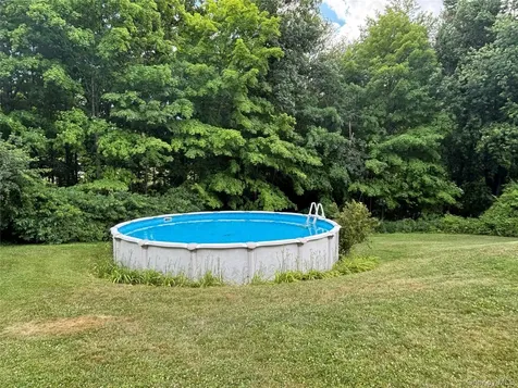 8 Trillium Road Pleasant Valley NY 12569