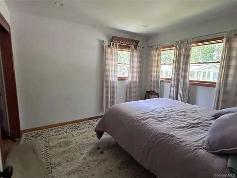 4 Petticoat Lane Beacon NY 12508